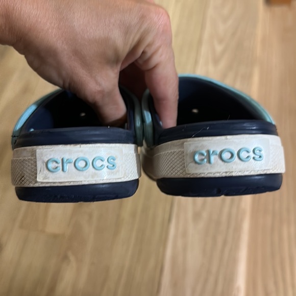 Crocs kids size 10-11 - Picture 4 of 4